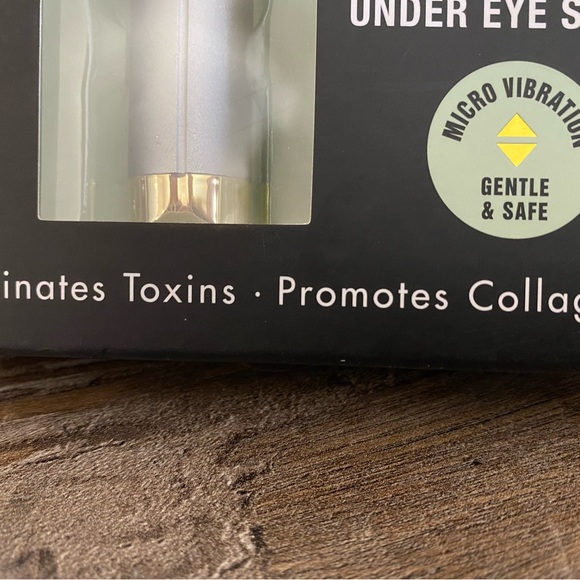 CALA Sonic Jade Facial Roller / Massager with Under Eye Stone. NIB - Picture 2 of 5